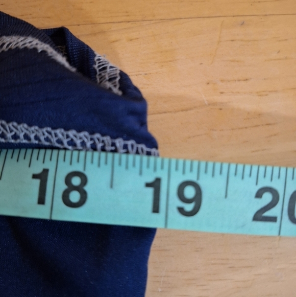 A Genuine Merchandise New York Yankees Mens tank top in a size large. - Picture 4 of 5